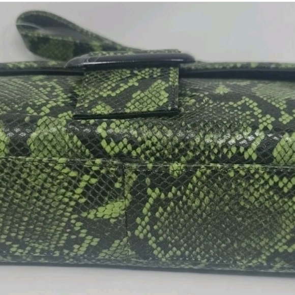 New Vintage Holt Renfrew Made in Canada Purse Leather Animal Print, Green Black - Picture 2 of 12